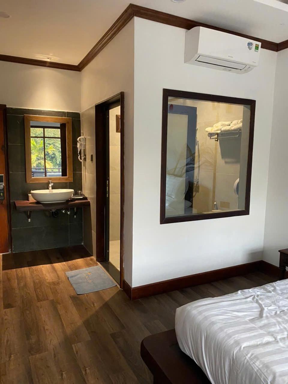 Dream 1985 Hotel Luang Prabang Bagian luar foto