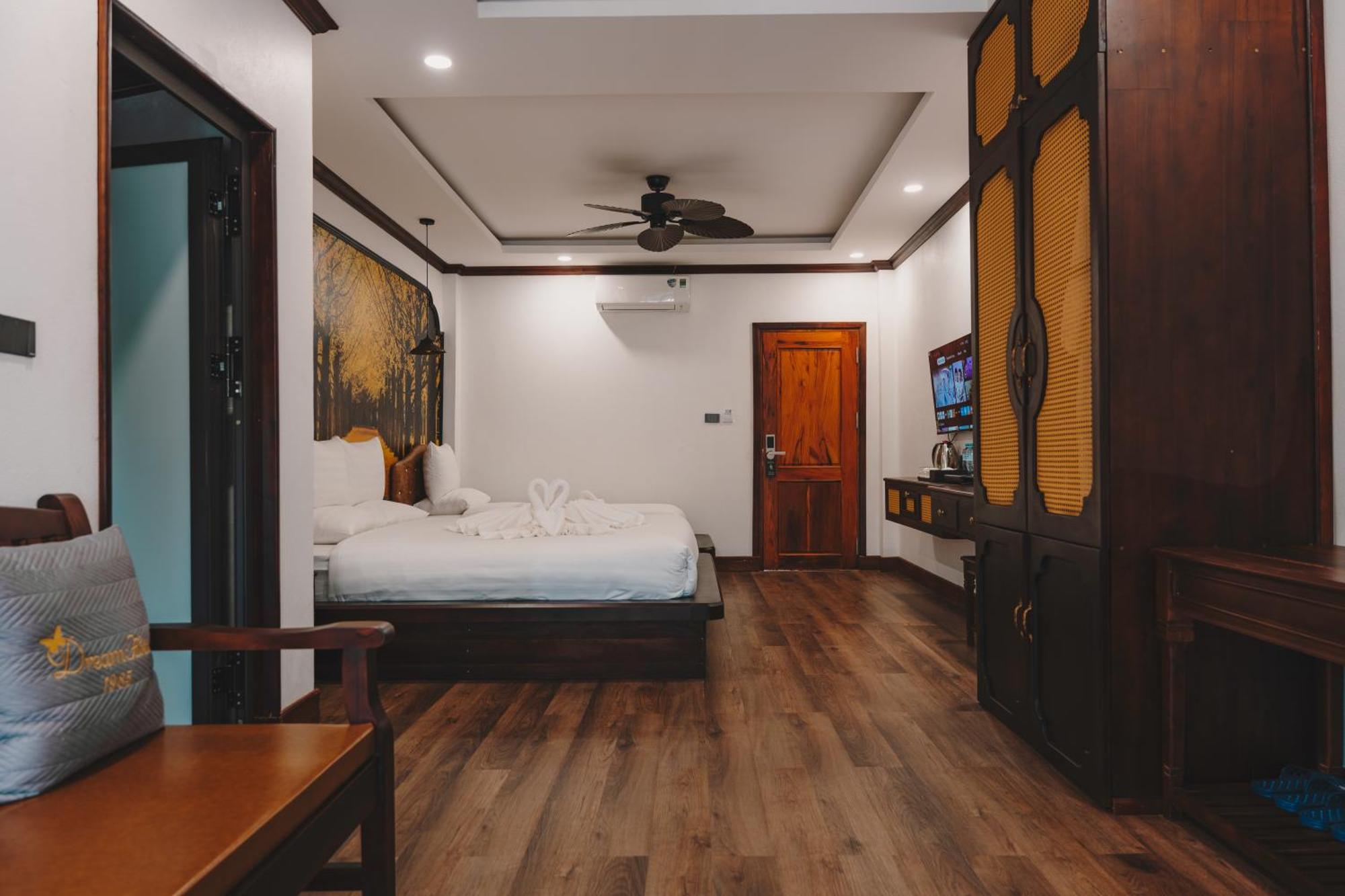 Dream 1985 Hotel Luang Prabang Bagian luar foto